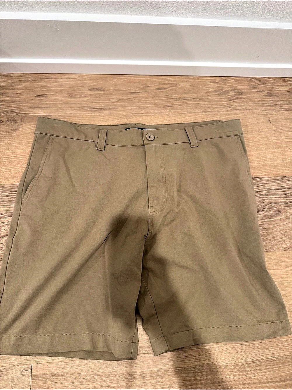 TravisMathew Stretchknit Short Men's Khaki Shorts Waist 36